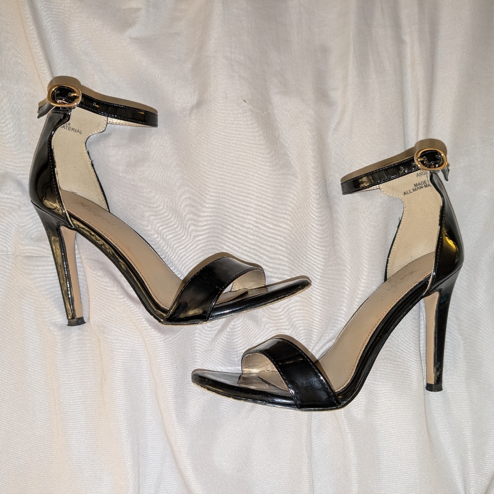 6M black heels
